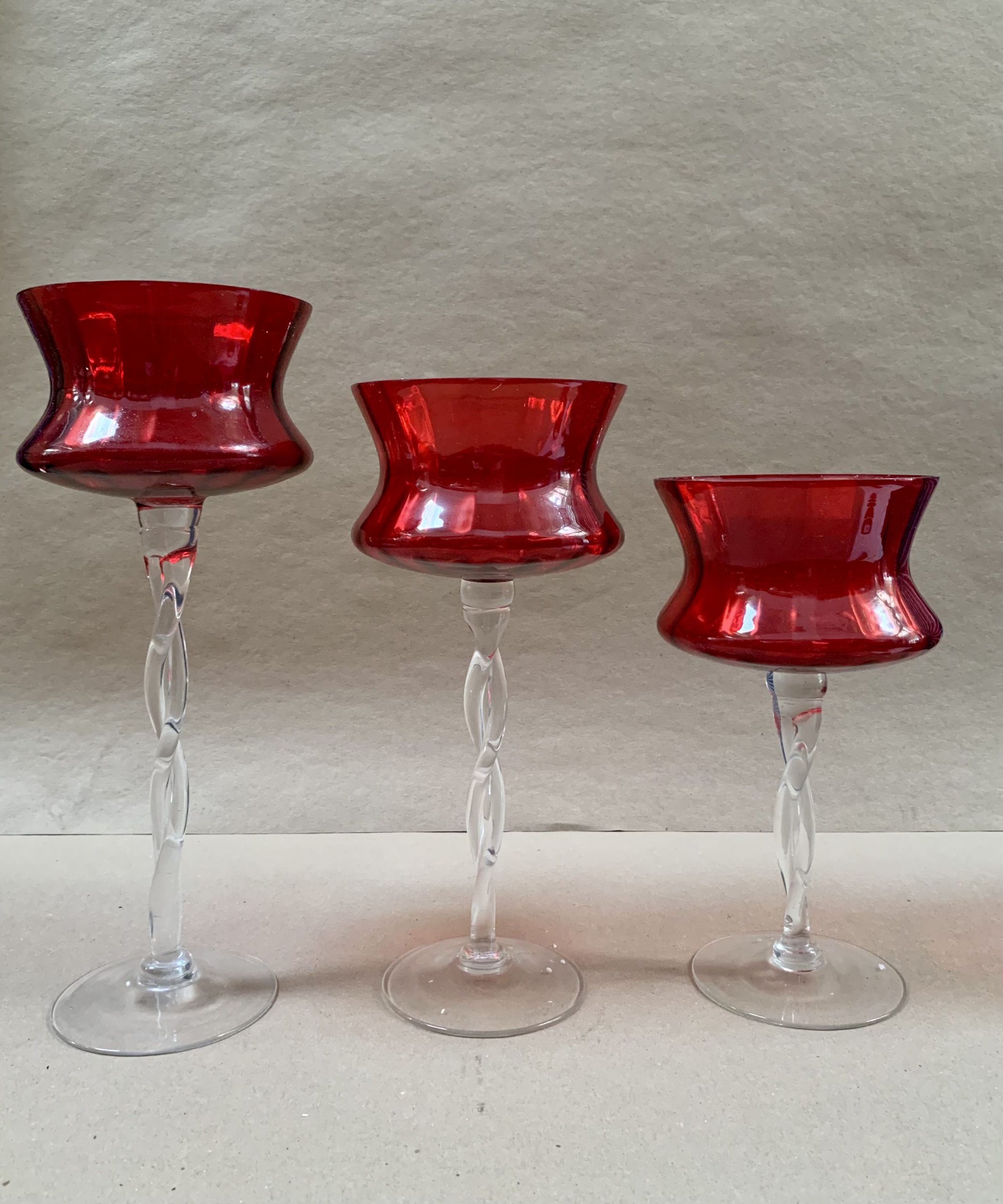 Decorative Glass Vase / Candle Holder Set of 3 Red to